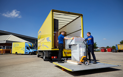 Price Express Transport Employees Handling Equipment